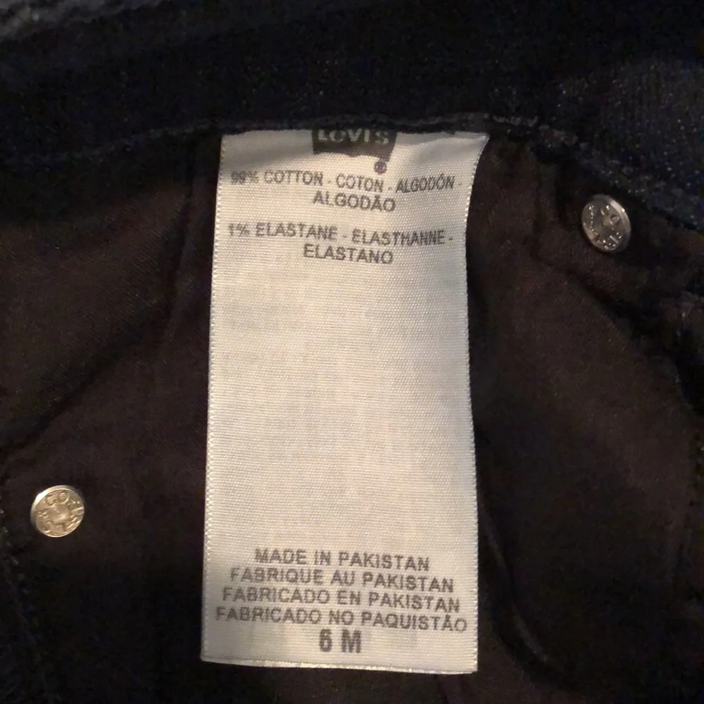 Levi’s Mid Rise Skinny Dark Blue Denim Size 6M - Picture 6 of 7